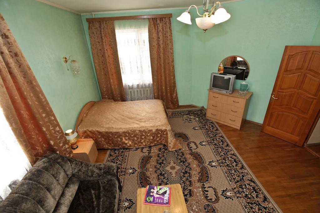 Domashny Ochag Hotel Krasnodar Room photo